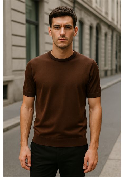 Alpha Studio AU-1020C crepe cotton, urban fit, dark brown sweater: understated, versatile and with attention to detail. ALPHA STUDIO |  | AU-1020C1013